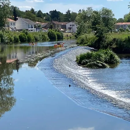 Moulin De Chaussac Proche Du Puy Dufou * 塞夫勒河畔圣洛朗