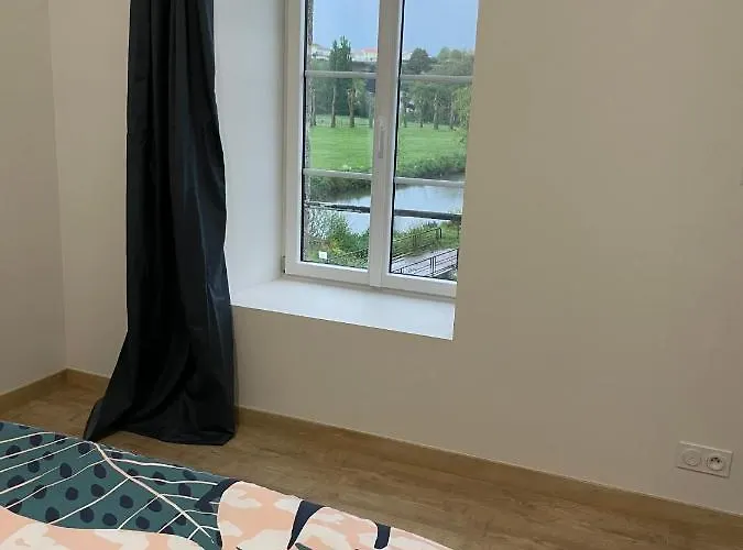 Moulin De Chaussac Proche Du Puy Dufou Appartement