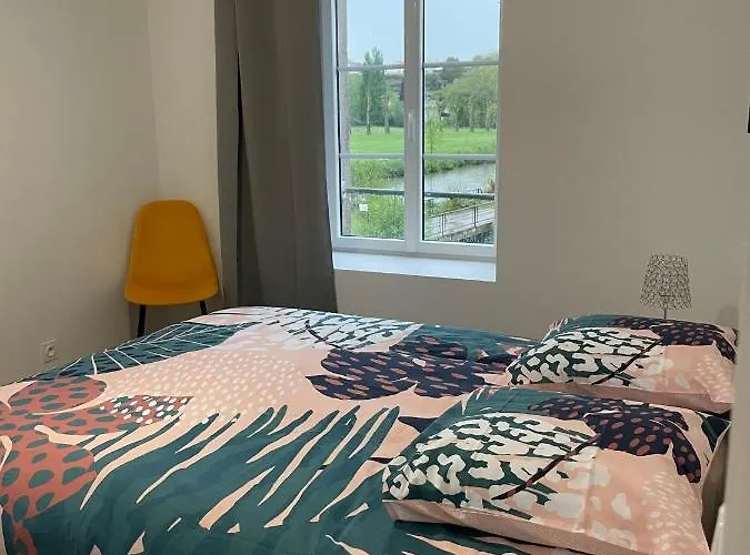 Moulin De Chaussac Proche Du Puy Dufou 塞夫勒河畔圣洛朗