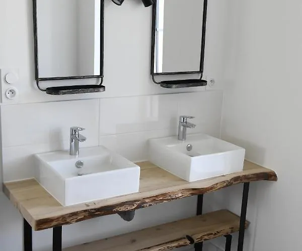 Moulin De Chaussac Proche Du Puy Dufou *