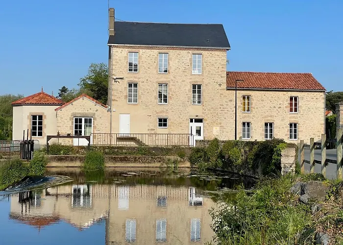 Moulin De Chaussac Proche Du Puy Dufou Saint-Laurent-sur-Sèvre