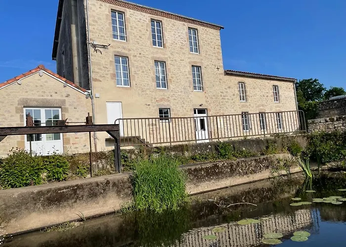 Moulin De Chaussac Proche Du Puy Dufou Appartement